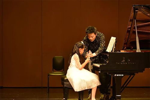 听真言 品名琴 薛汀哲钢琴大师班暨2018柏斯琴行重点产品推介会 苏州站